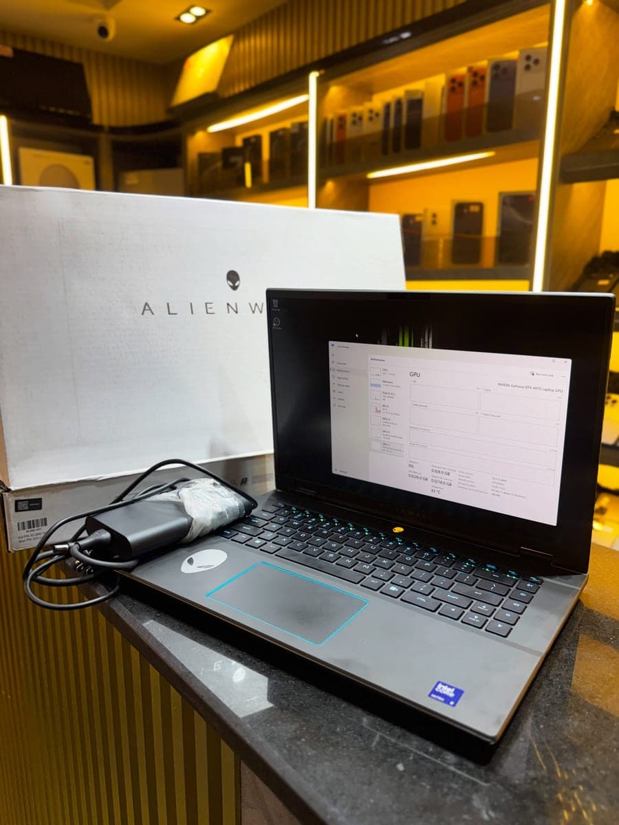 Alienware Gaming Laptop — Core Ultra 9, RTX 4070 — photo 3