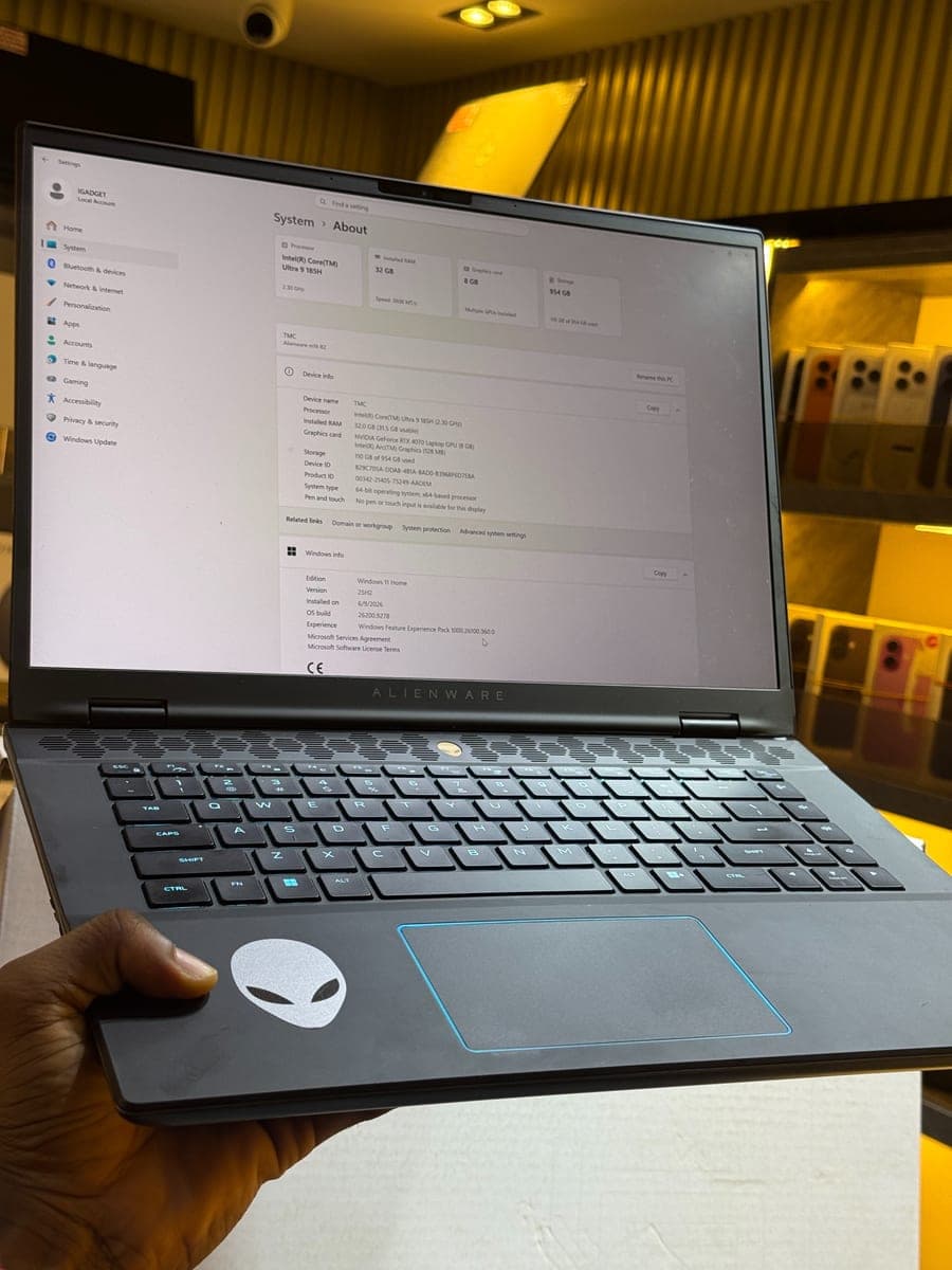 Alienware Gaming Laptop — Core Ultra 9, RTX 4070 — photo 4