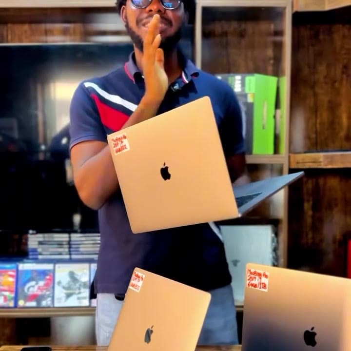 MacBook Pro 15" (2017) Core i7